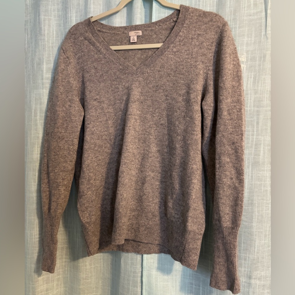 Halogen Cashmere V-Neck Sweater
